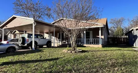 1214 Oak St, Grand Prairie, TX 75050