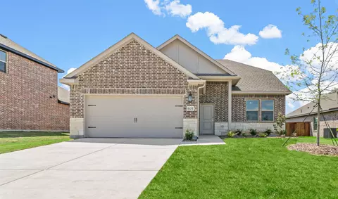 605 Ridgewood Dr, Van Alstyne, TX 75495