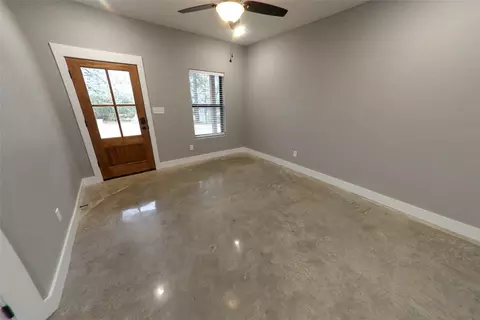 528 E Shepherd St, Denison, TX 75021 photo 4