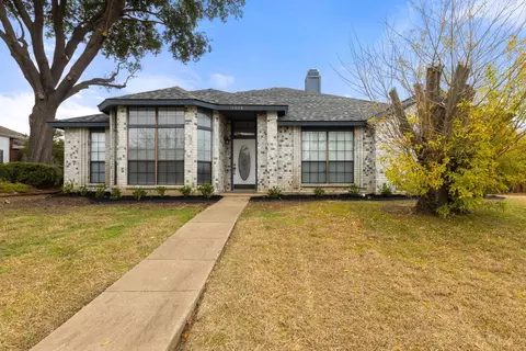 3018 Kingswood Dr, Garland, TX 75040