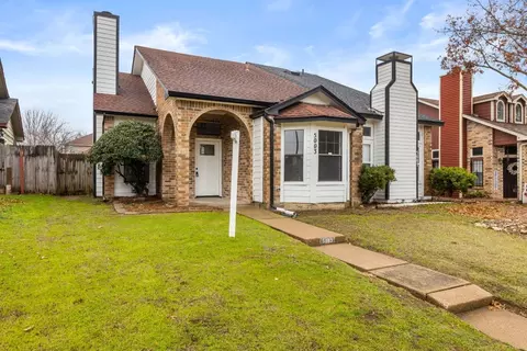 5003 Clover Haven St, Dallas, TX 75227