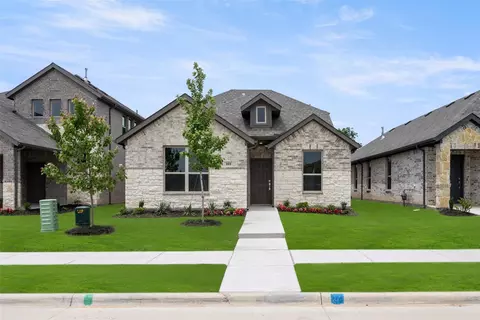 101 Foreman Dr, Midlothian, TX 76065