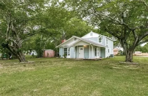 417 Pafford St, Justin, TX 76247