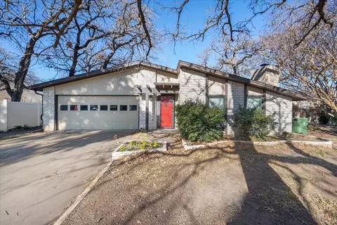 2500 Ridgemoor Ct, Arlington, TX 76016