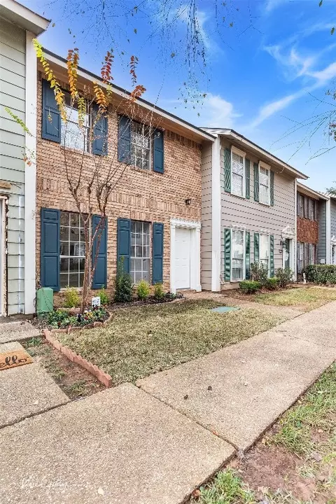 10323 Loma Vista Dr, Shreveport, LA 71115