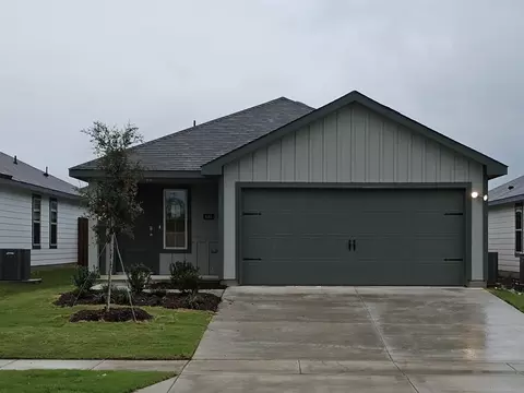 640 Cherry Bark Dr, Royse City, TX 75189