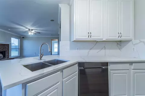 509 Timberside Dr, Terrell, TX 75161 photo 6