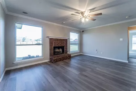 509 Timberside Dr, Terrell, TX 75161