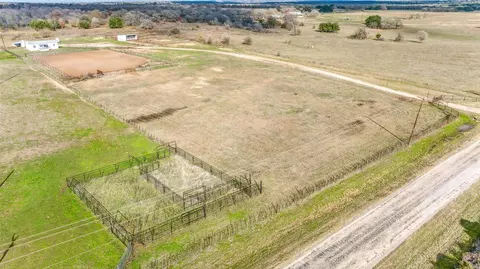 1957 Natty Flat Rd, Lipan, TX 76462