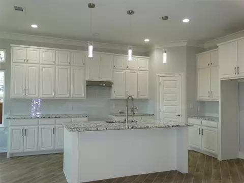 1823 Nomas St, Dallas, TX 75212