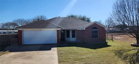1440 Sandy Beach Rd, Pelican Bay, TX 76020