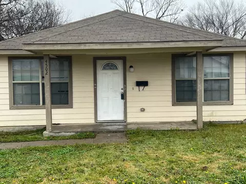 4502 Washington St, Greenville, TX 75401