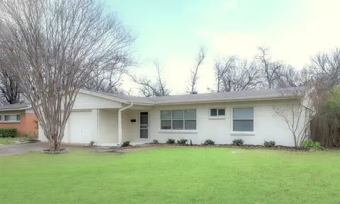 13850 Birchlawn Dr, Farmers Branch, TX 75234