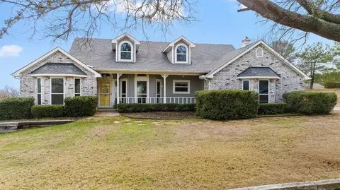 3747 Willow Cir, Weatherford, TX 76087