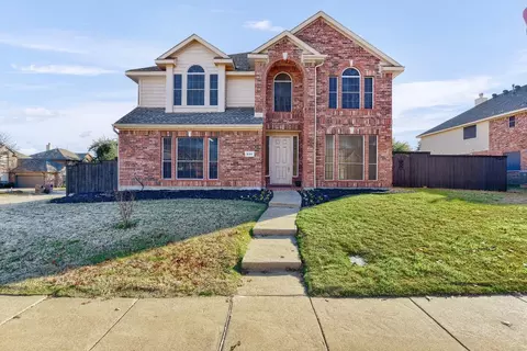228 Lake Village Dr, Mckinney, TX 75071
