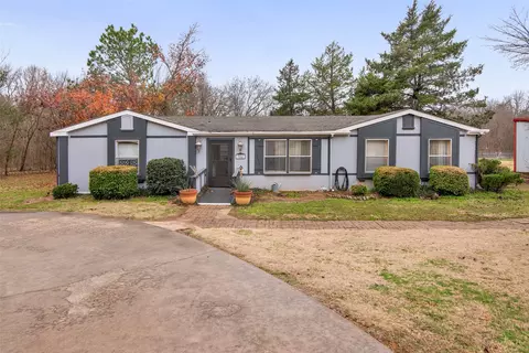 564 Trail Rd, Denison, TX 75021 photo 2