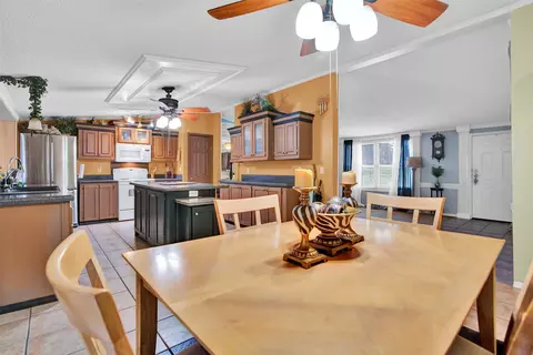 564 Trail Rd, Denison, TX 75021 photo 9