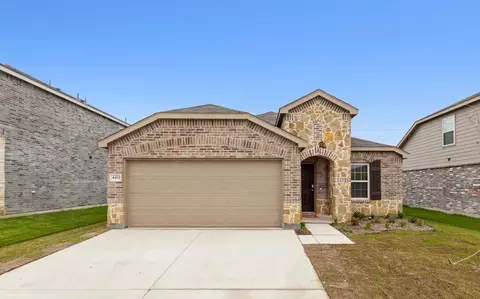 4452 Benham Dr, Fort Worth, TX 76036