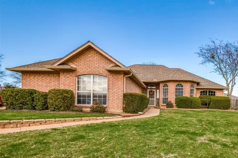 26 Atlantic Ave, Midlothian, TX 76065