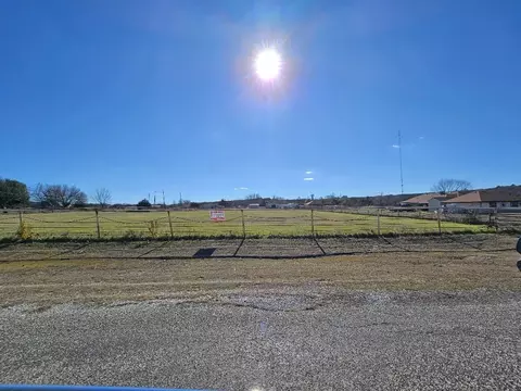 2129 Rock Creek Rd, Crowley, TX 76036