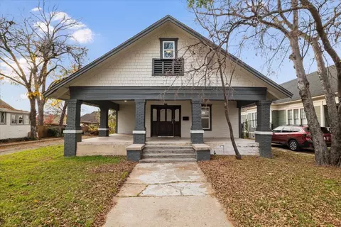 1516 S Adams St, Fort Worth, TX 76104