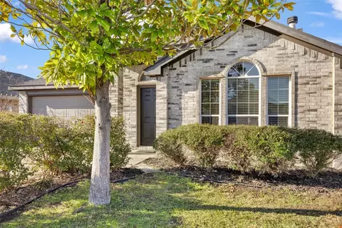 1104 Courtney Dr, Royse City, TX 75189