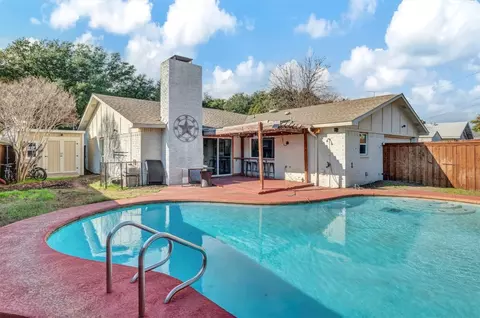 6002 Green Oaks Dr, Plano, TX 75023