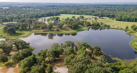22049 Pebble Beach Cir, Lindale, TX 75771