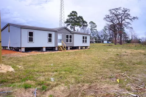 1235 S Market St, Carthage, TX 75633
