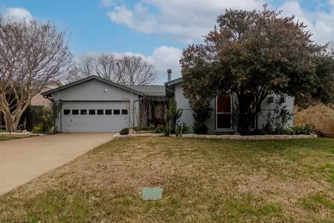 7320 Southridge Trl, Fort Worth, TX 76133