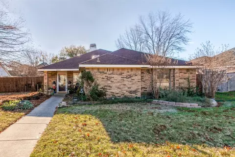 2506 Diamond Oaks Dr, Garland, TX 75044