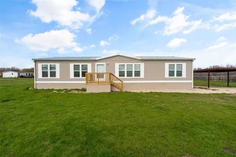 310 Lasater Ln, Mineral Wells, TX 76067