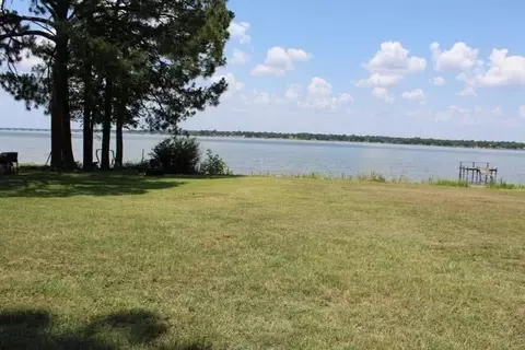 316 Sailfish Dr, Mabank, TX 75156