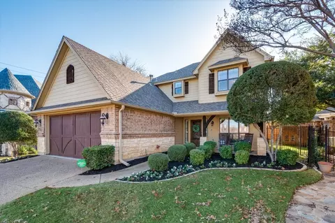 3412 Grayson Ct, Hurst, TX 76054