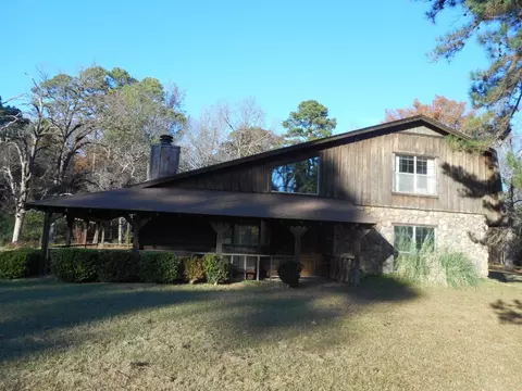 233 Highway 2 Hwy, Plain Dealing, LA 71064