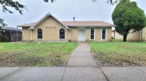2065 E Peters Colony Rd, Carrollton, TX 75007