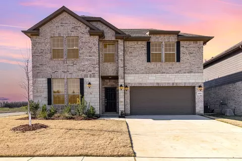 2512 Donella Dr, Denton, TX 76205