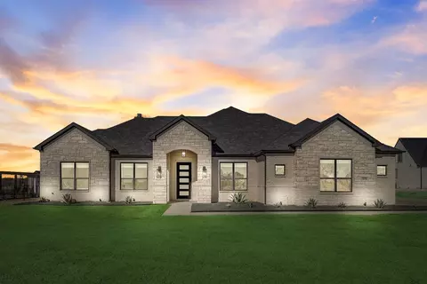 2270 Hodges Lake Dr, Rockwall, TX 75032