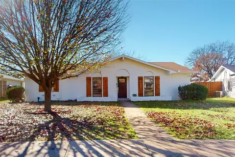 1606 Melrose St, Garland, TX 75042