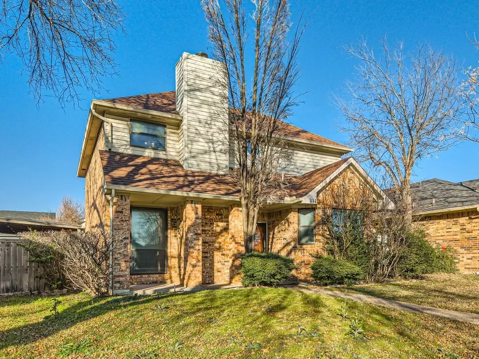 1111 Sandalwood Ln, Desoto, TX 75115 27 Photos Movoto