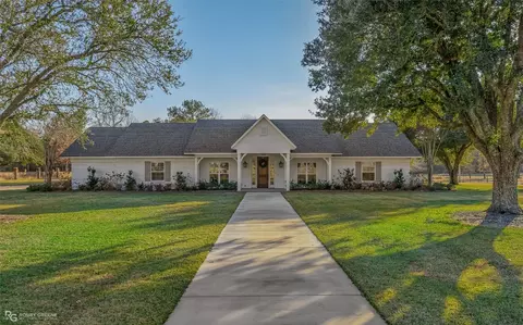 102 Willow Creek Dr, Minden, LA 71055