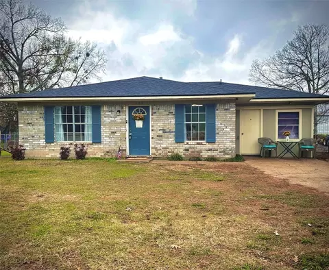 109 Pine St, Benton, LA 71006