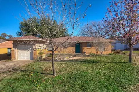 4805 S Ridge Ter, Fort Worth, TX 76133