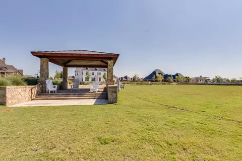 700 Pheasant Run St, Euless, TX 76040 photo 13