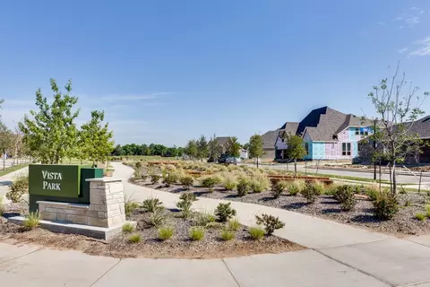 700 Pheasant Run St, Euless, TX 76040 photo 3