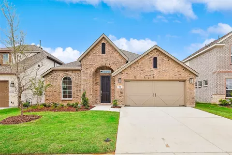 912 Water Canna Dr, Fort Worth, TX 76177