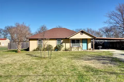502 N 1st St, Rio Vista, TX 76093