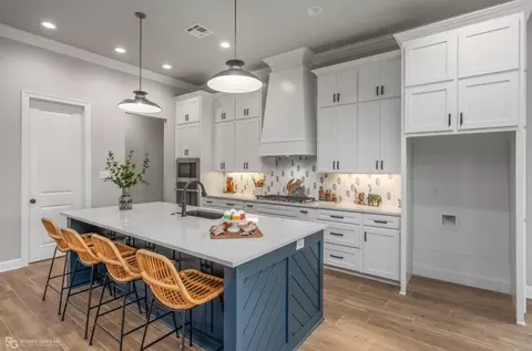 Kitchen - 124 Sitka Loop, Haughton, LA 71037 photo 1 of 7