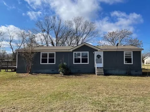 104 S 5th St, Talco, TX 75487