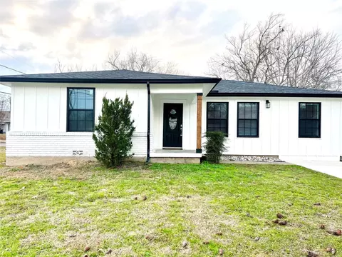 6008 Sayle St, Greenville, TX 75402